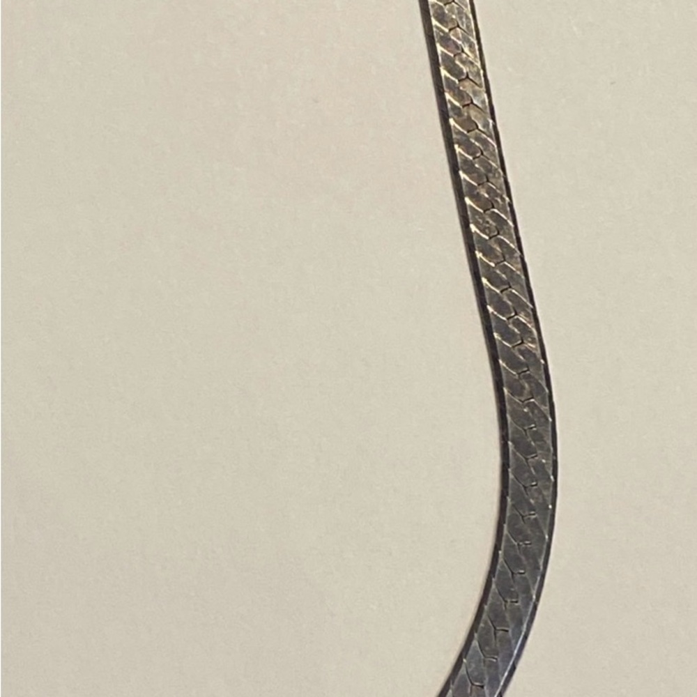 Vintage Sterling Silver Wide Herringbone 30 inch Necklace - Picture 3 of 12